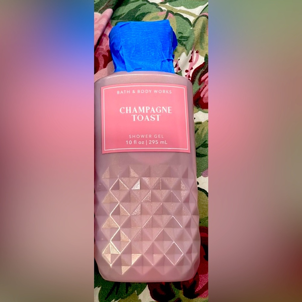NWT Bath & Body Works  shower gel